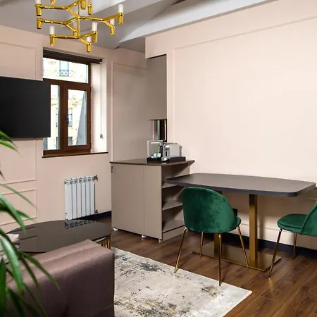De Paris Aparthotel Kyiv